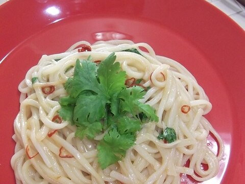 タイ風★焼きパクチーうどん